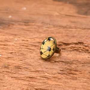 QUAINTRELLE OVAL RING - TANGLES GOLD